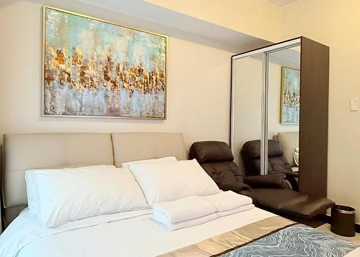 In Aurora Escalades Cubao With Fast Wi-fi Apartment Manila