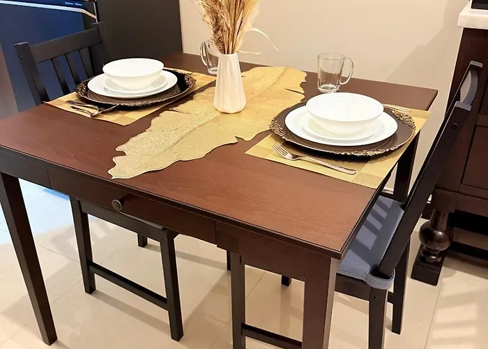 In Aurora Escalades Cubao With Fast Wi-fi Apartment Manila