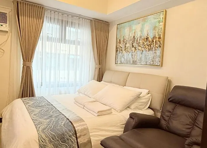 In Aurora Escalades Cubao With Fast Wi-fi Apartment *